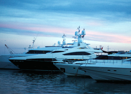 Read The Quays brochure